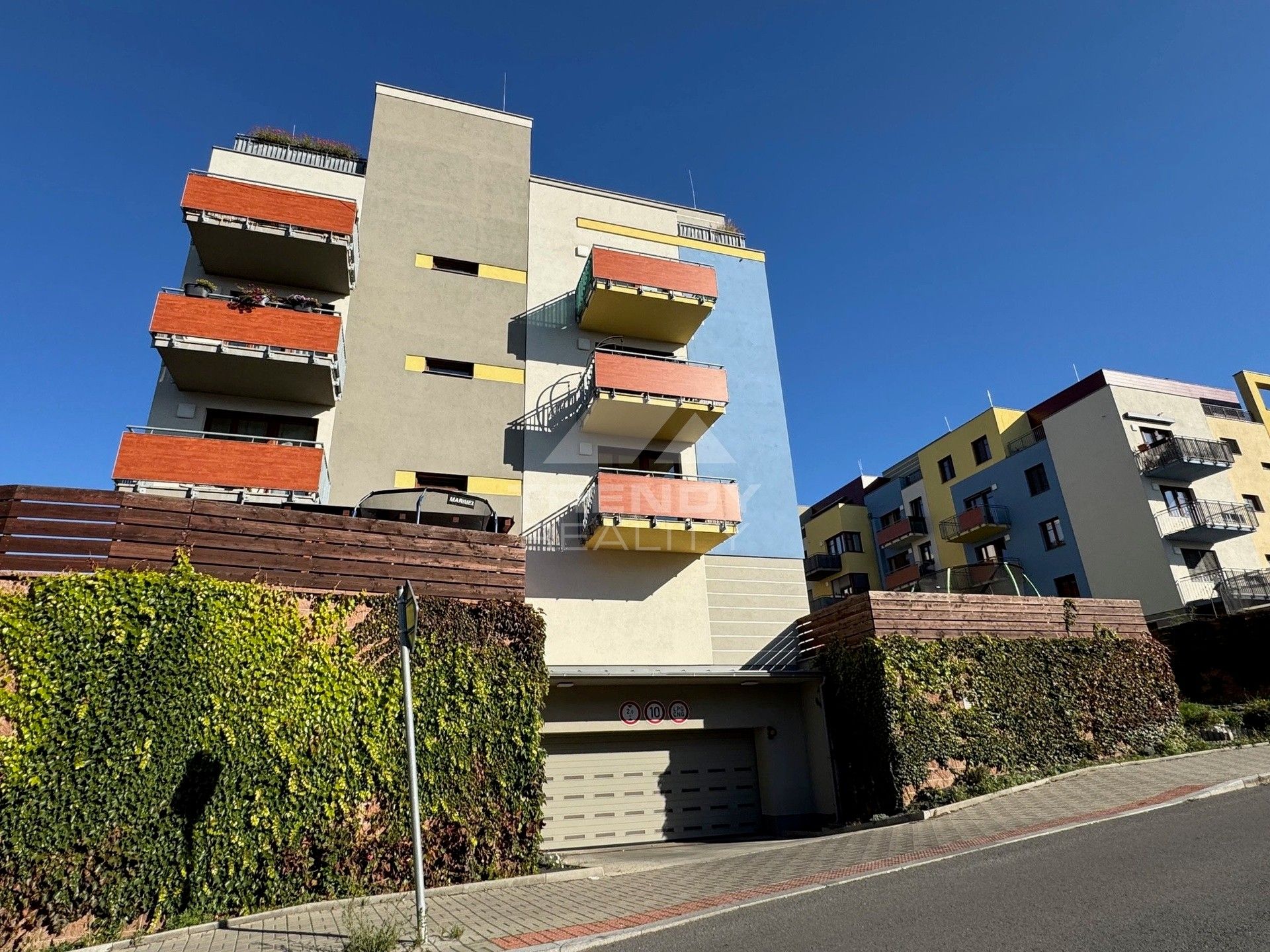 Pronájem byt 2+kk - Fojtova, Praha, 49 m²