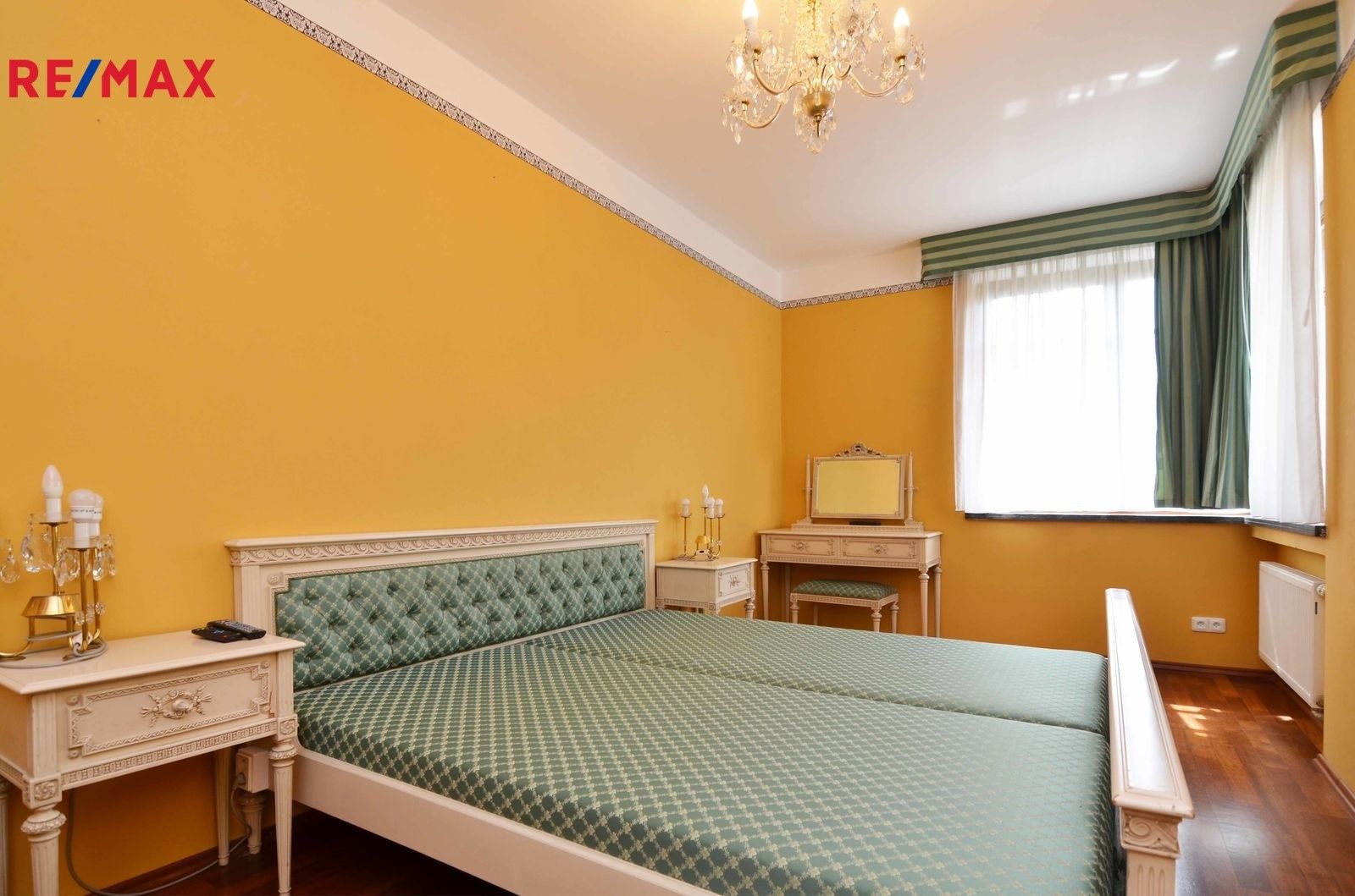 Pronájem byt 2+kk - Pod třešněmi, Praha, 50 m²