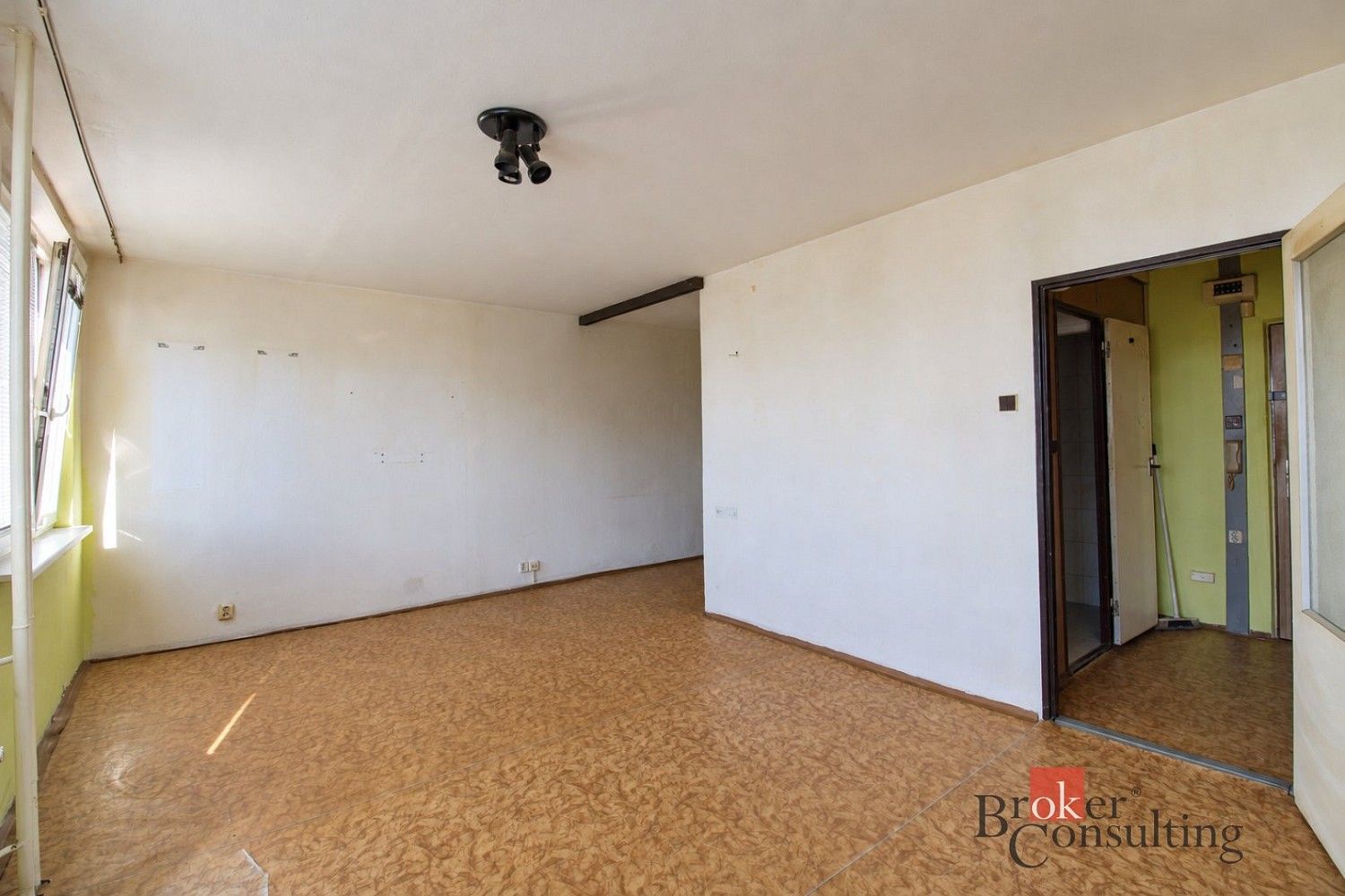Prodej byt 1+kk - Česká, Most, 35 m² - 2