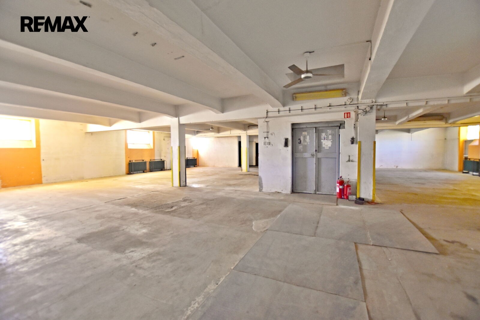 Pronájem sklad - Rudolfovská tř. 464, České Budějovice 4, 303 m² - 5