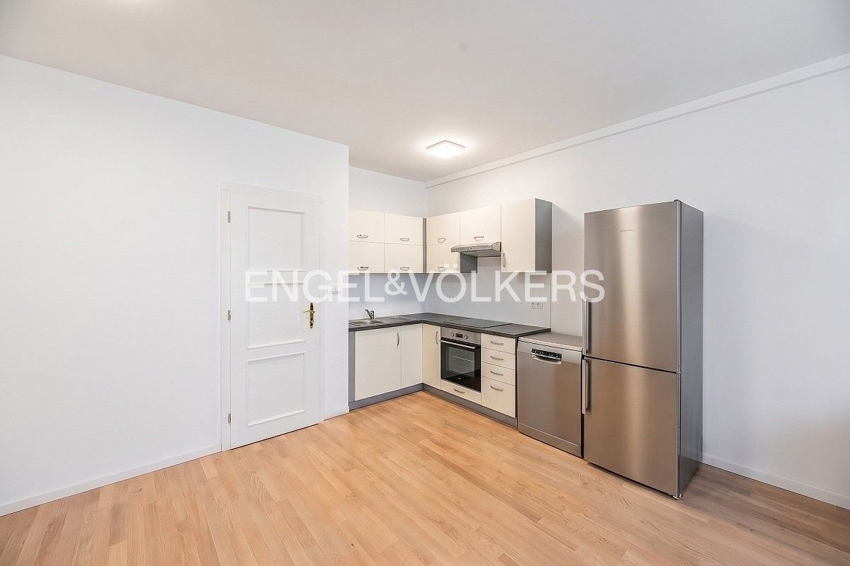 2+kk, Korunovační 704, Praha Bubeneč, 43 m² - 2