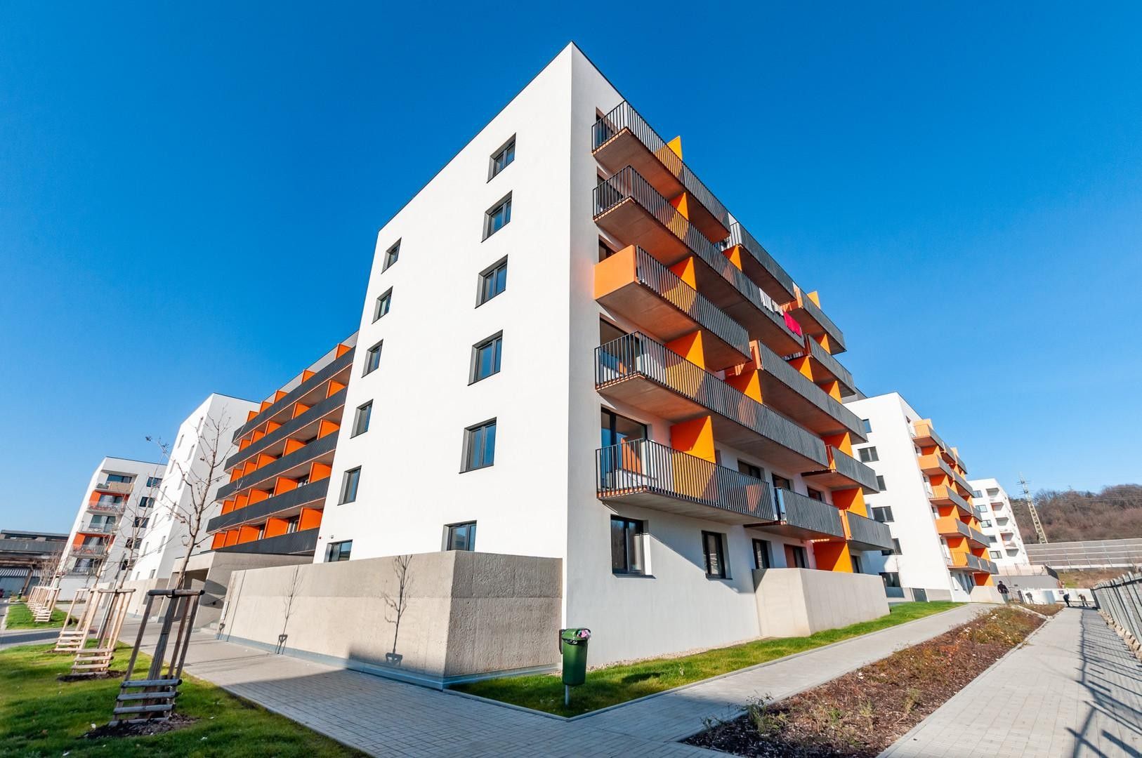 2+kk, Kolbenova, Praha, 55 m²