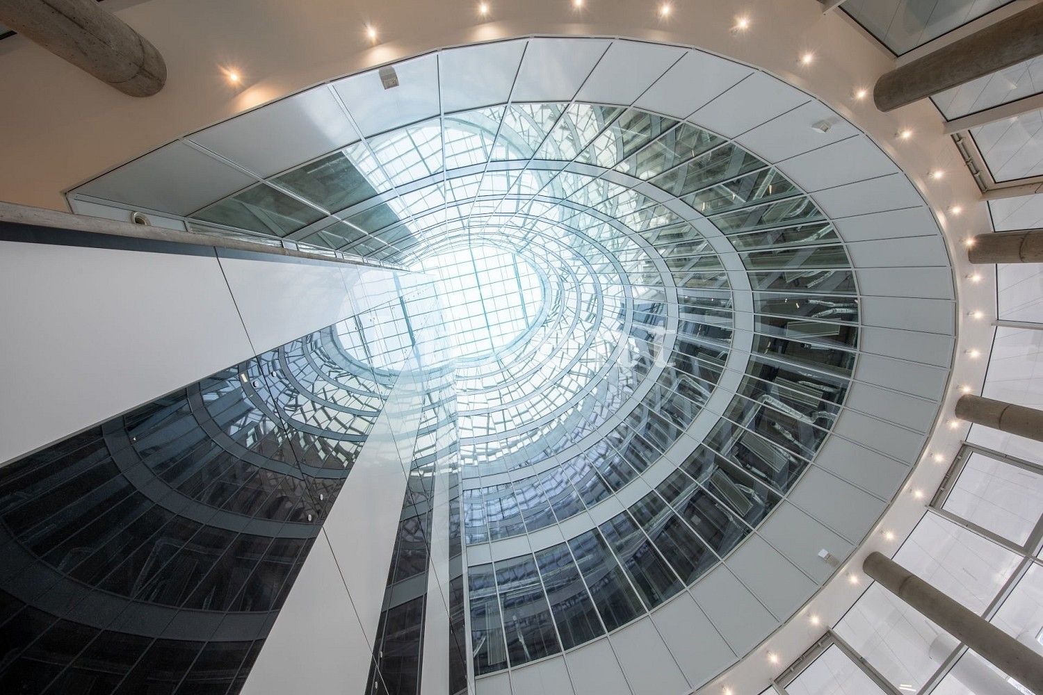 Kancelář · 400 m² · Praha - Smíchov, okres Praha 5, Hlavní město Praha - 3