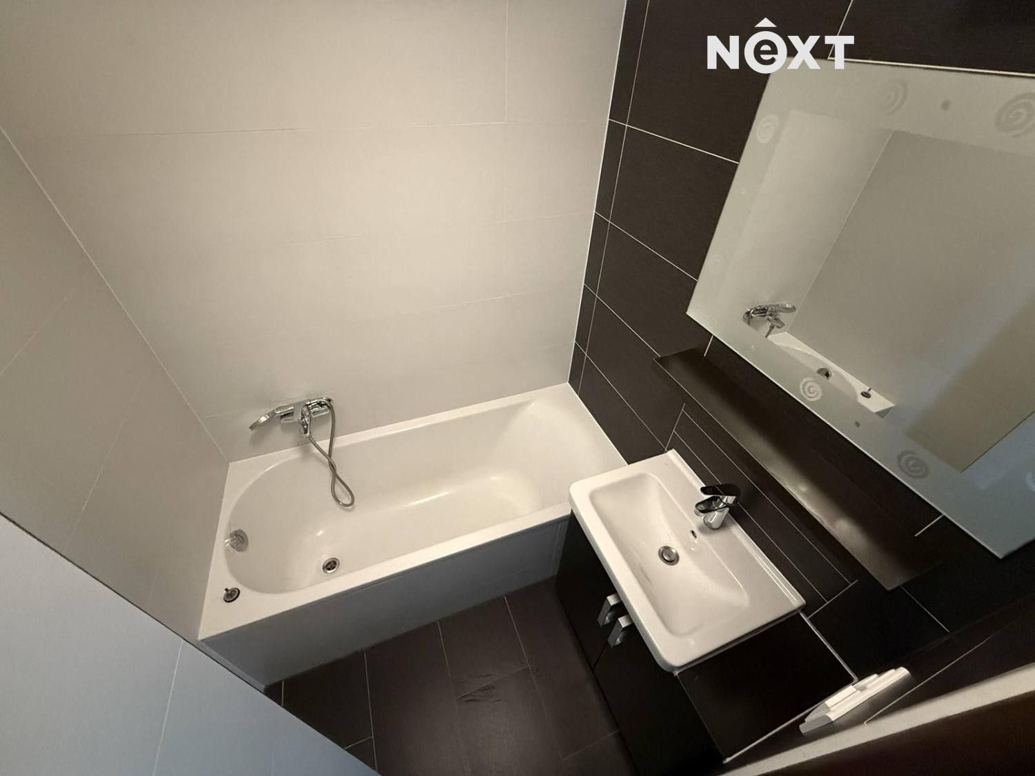 Pronájem byt 3+kk - Kpt. Fechtnera, Hradec Králové, 69 m²