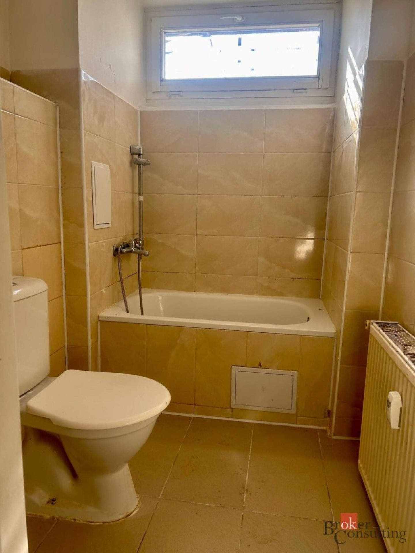 Byt 2+1 · 61 m² · náměstí 1. Máje, Chomutov - 3