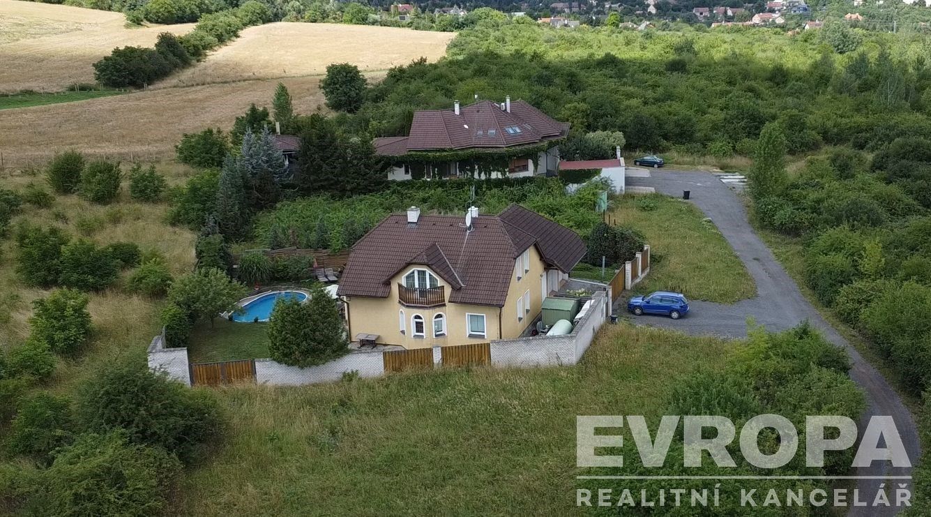 Prodej rodinný dům - Statenice, 231 m² - 5