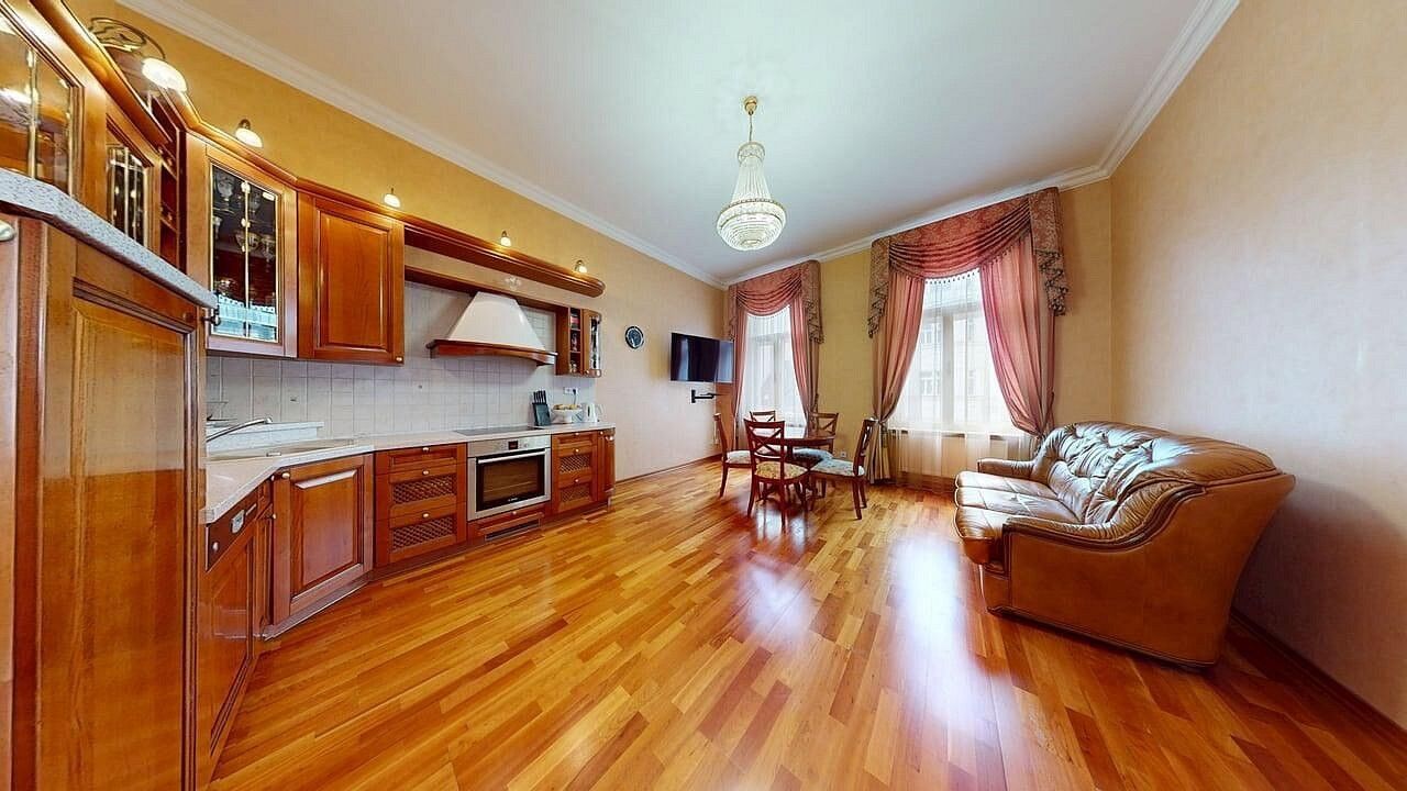3+kk, Vřídelní, Karlovy Vary, 81 m² - 1