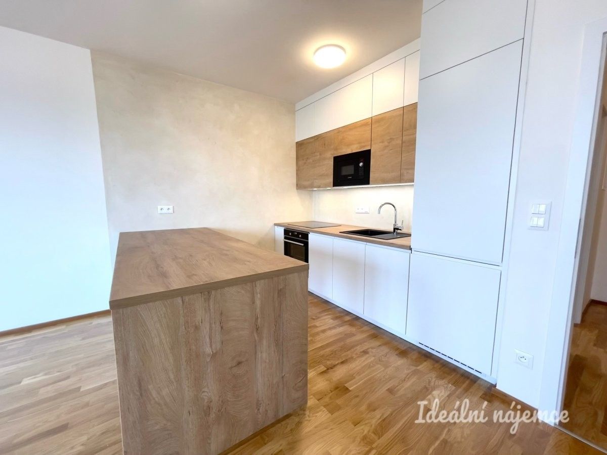 2+kk, Pechmanových, Praha, 57 m² - 1
