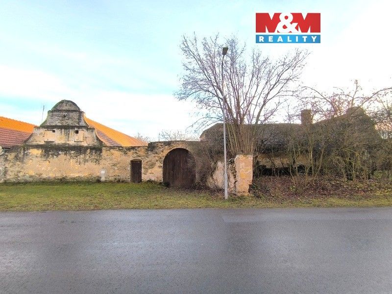 Rodinné domy, Rovná, 1 340 m²