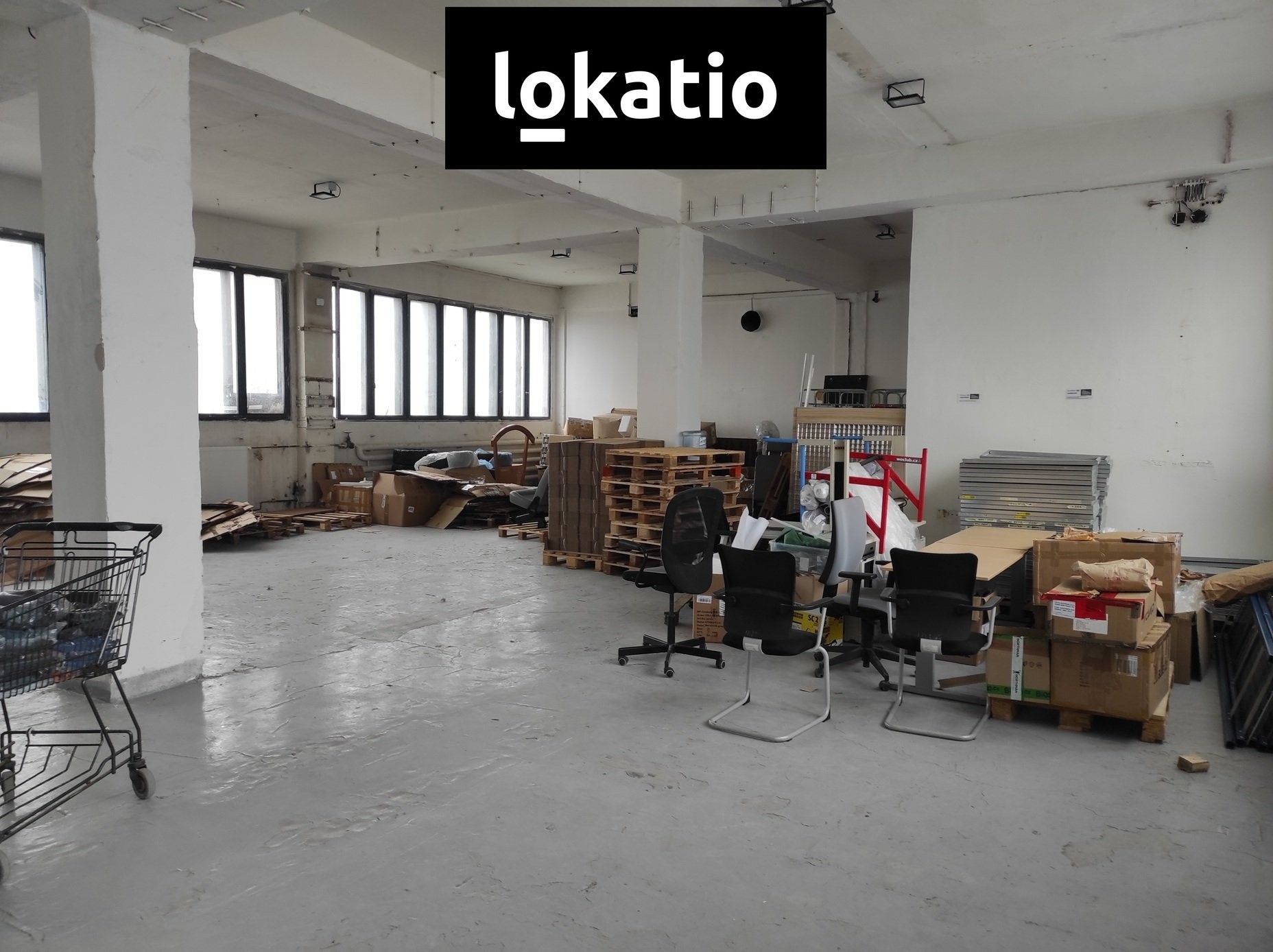 Sklad · 715 m² · U továren, Praha - 3