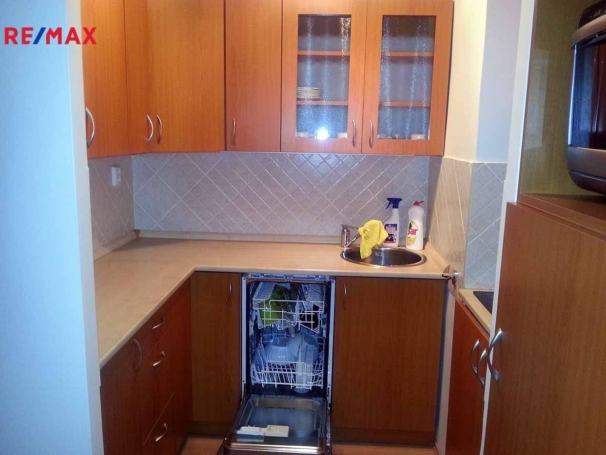 Pronájem byt 2+kk - Prosecká 676, Praha, 35 m²