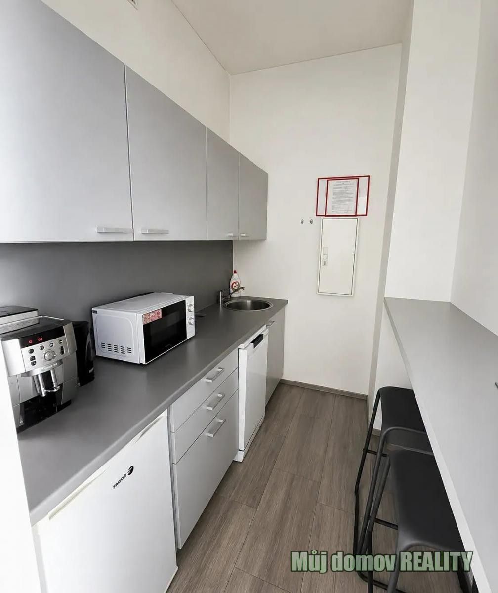 Kanceláře, Lomnického, Praha, 45 m² - 2