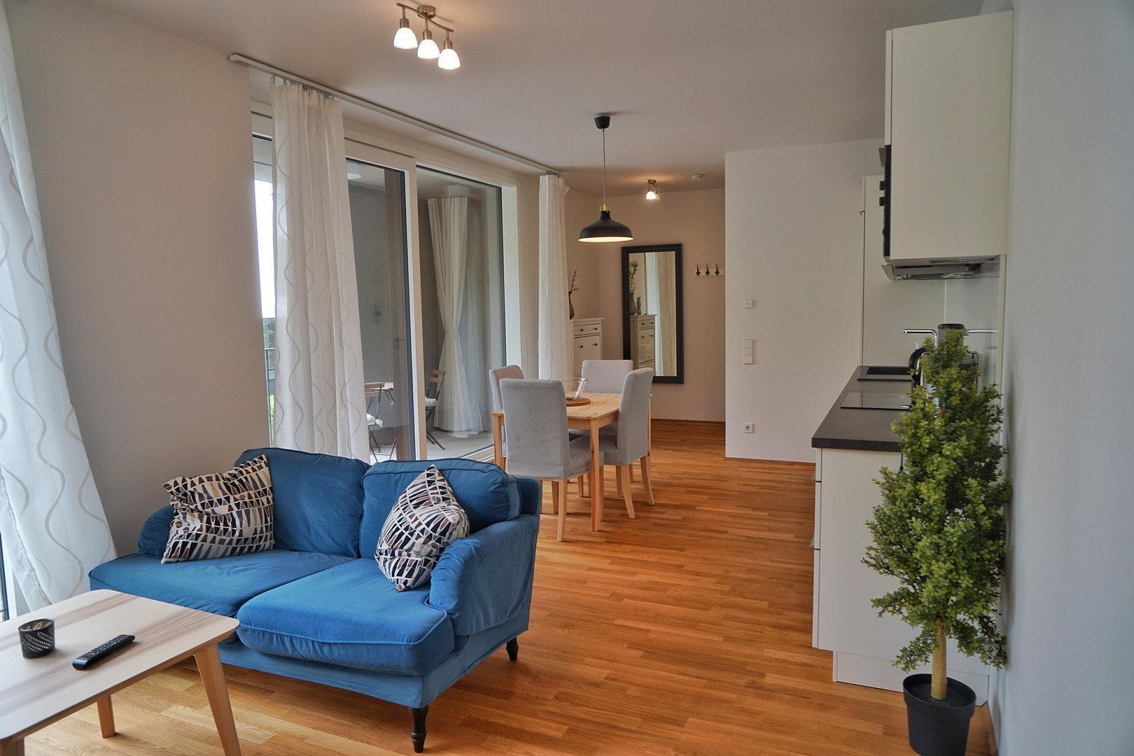 3+1, Stuttgart Nord Baden-Württemberg 70174, 76 m² - 1