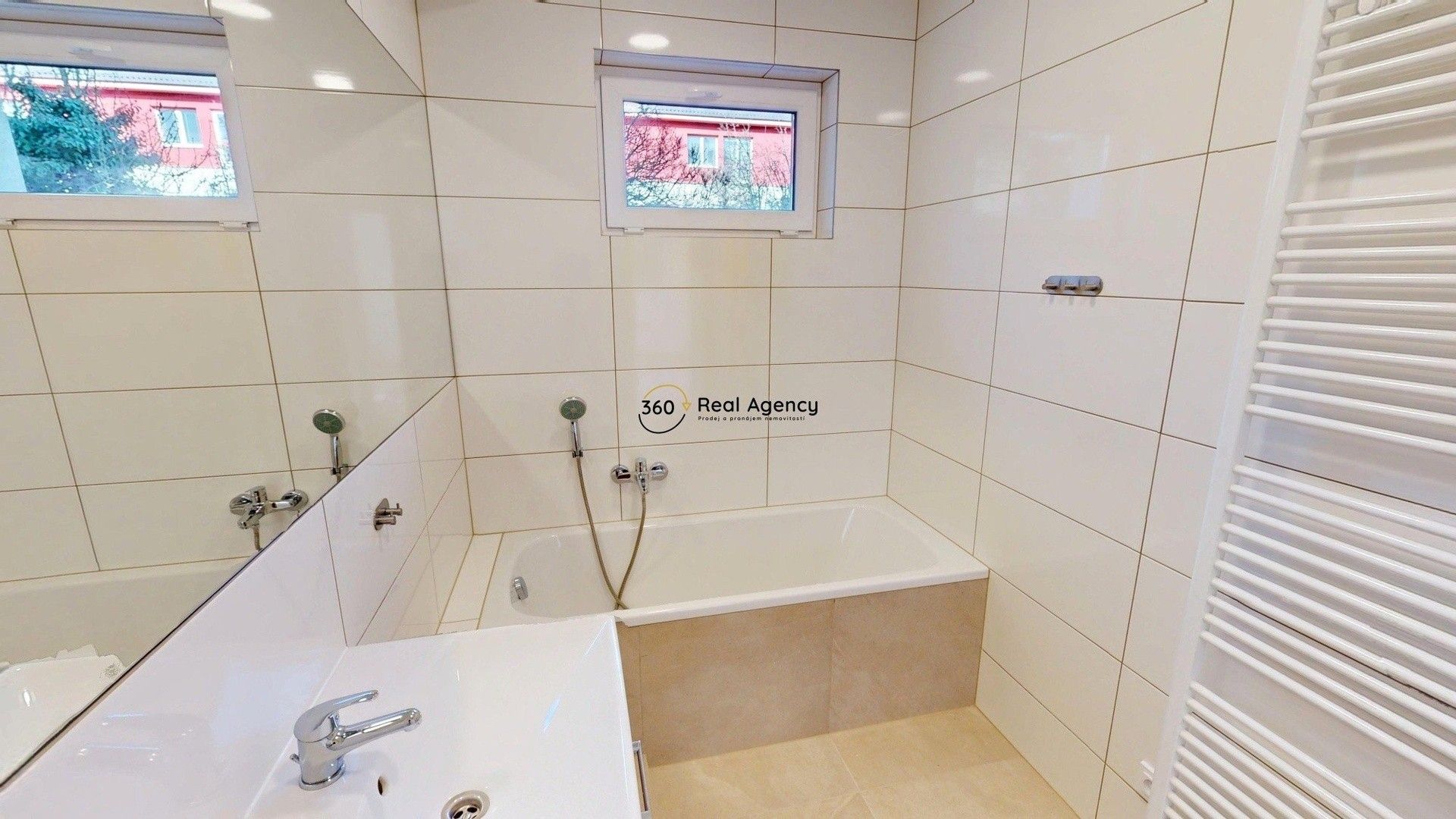 Pronájem byt 2+1 - Vamberská 263, Praha, 54 m²