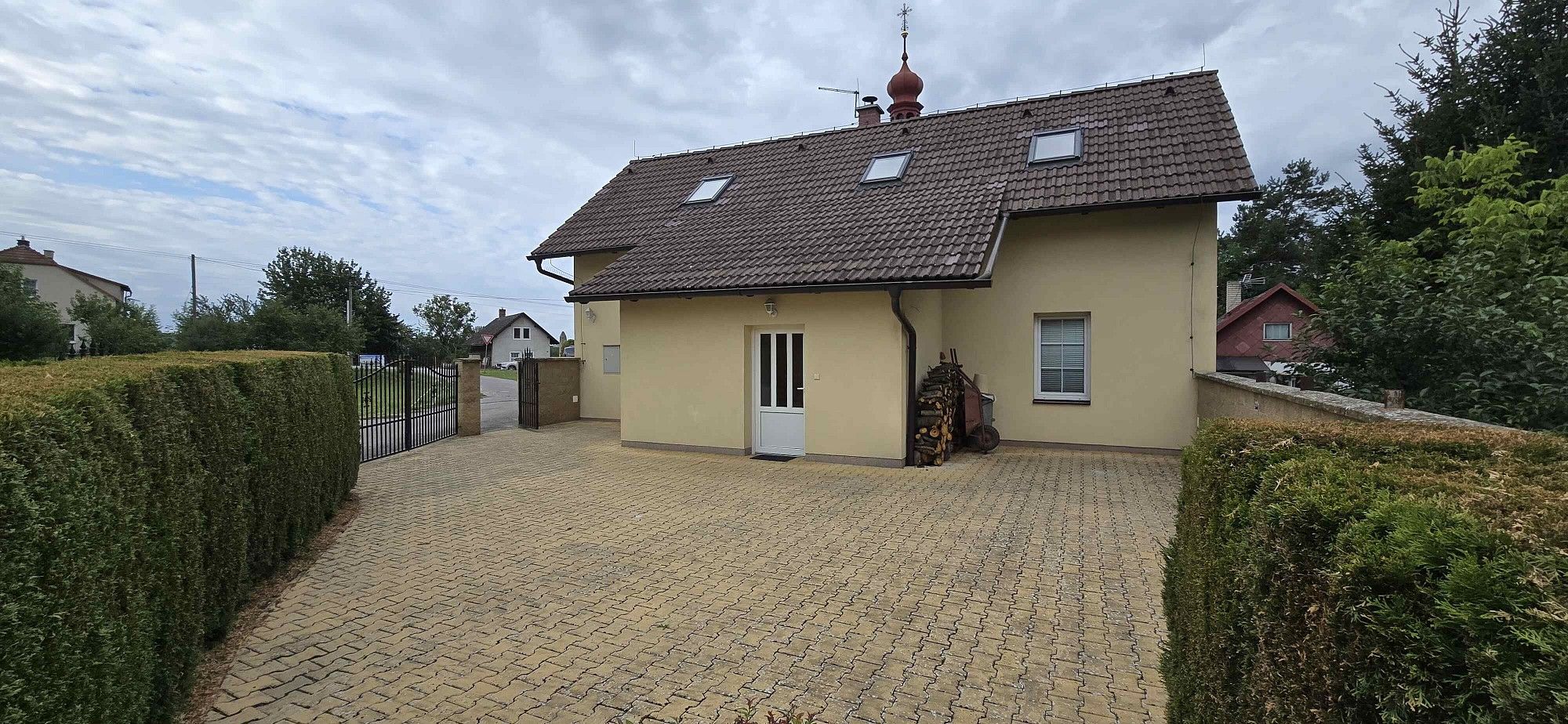 Rodinné domy, Osek, okres Jičín, Královéhradecký kraj, 130 m² - 1
