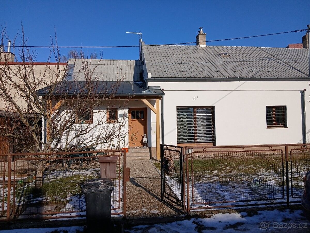Prodej rodinný dům - Bystřice pod Hostýnem, 768 61