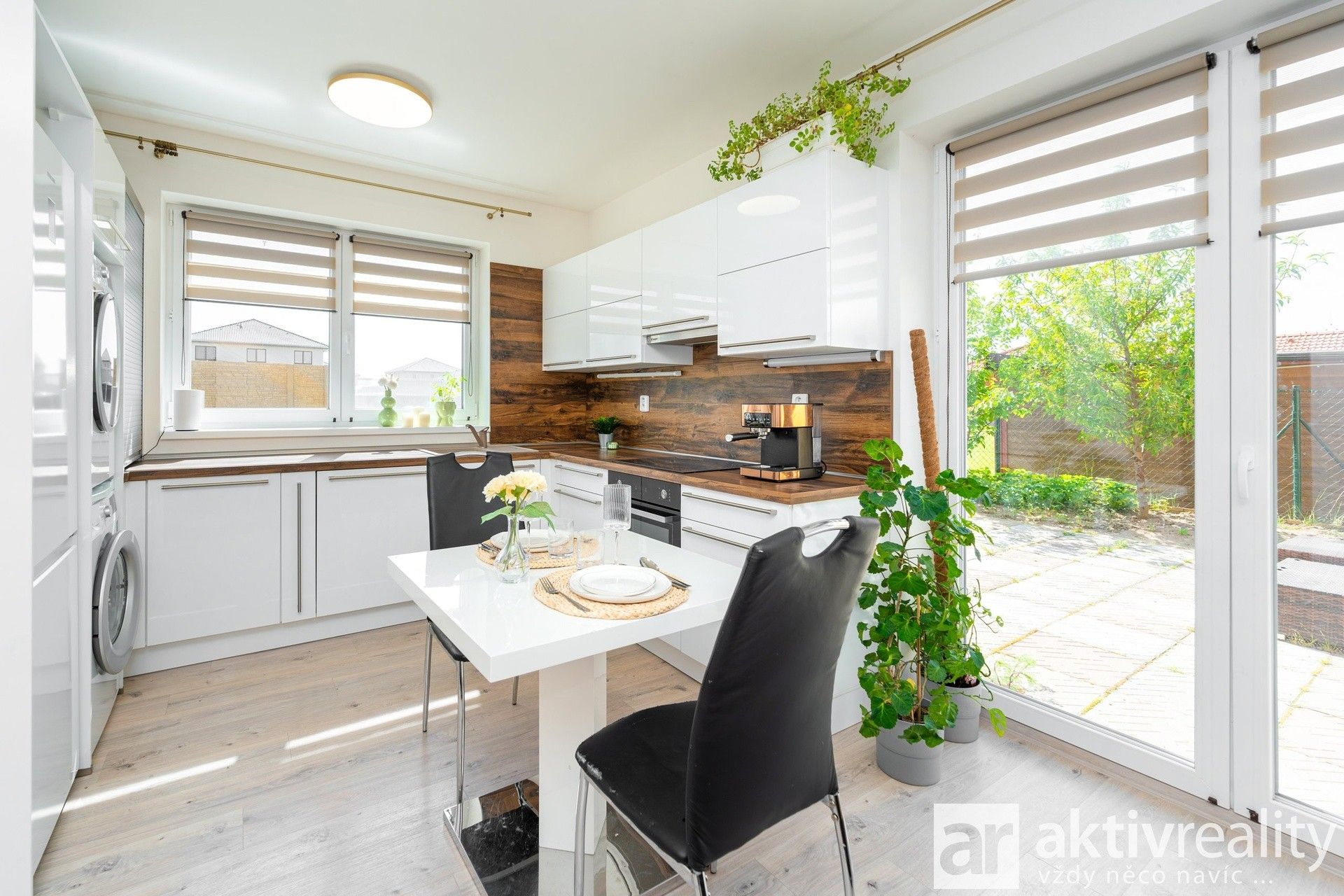 Prodej byt 4+kk - Polerady, 74 m²