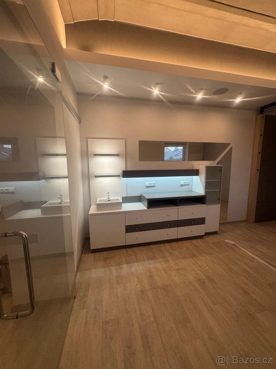 Obchodní prostory, Dvůr Králové nad Labem, 544 01, 65 m²