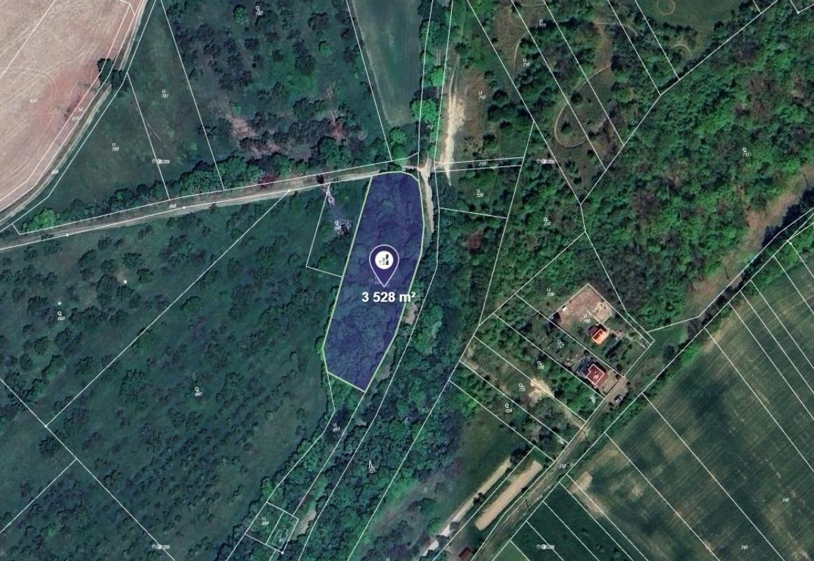 Louky, Veselíčko, 1 764 m² - 1
