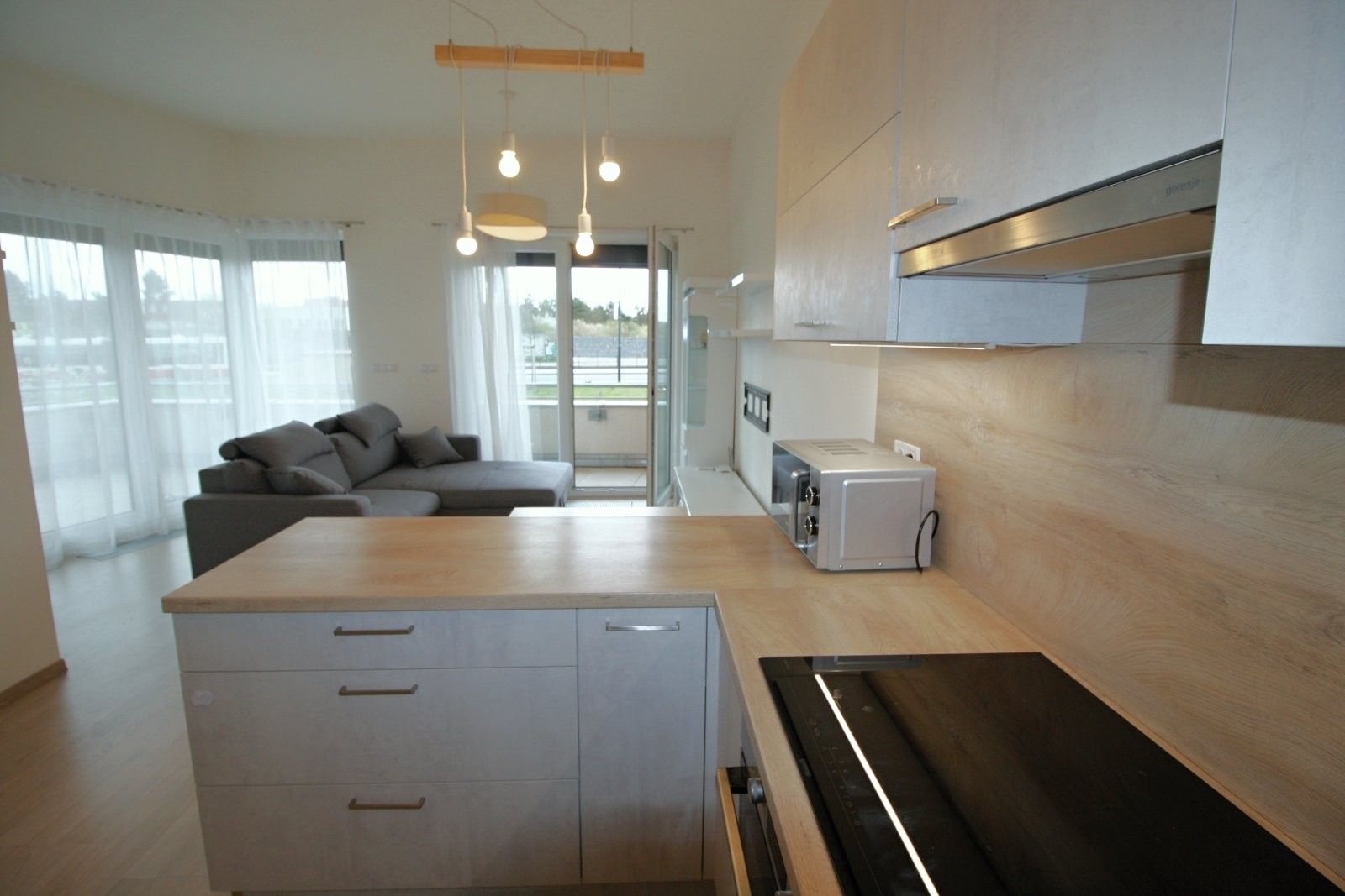 Pronájem byt 2+kk - Zimova, Praha, 64 m²