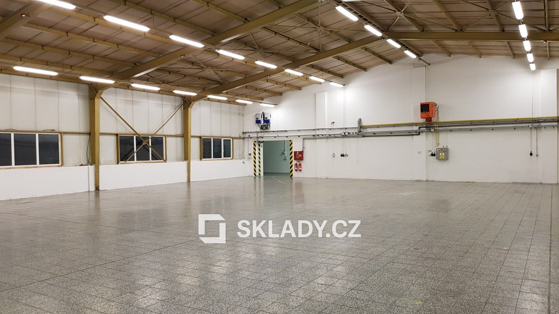 Sklady, Drnovice, 1 m²