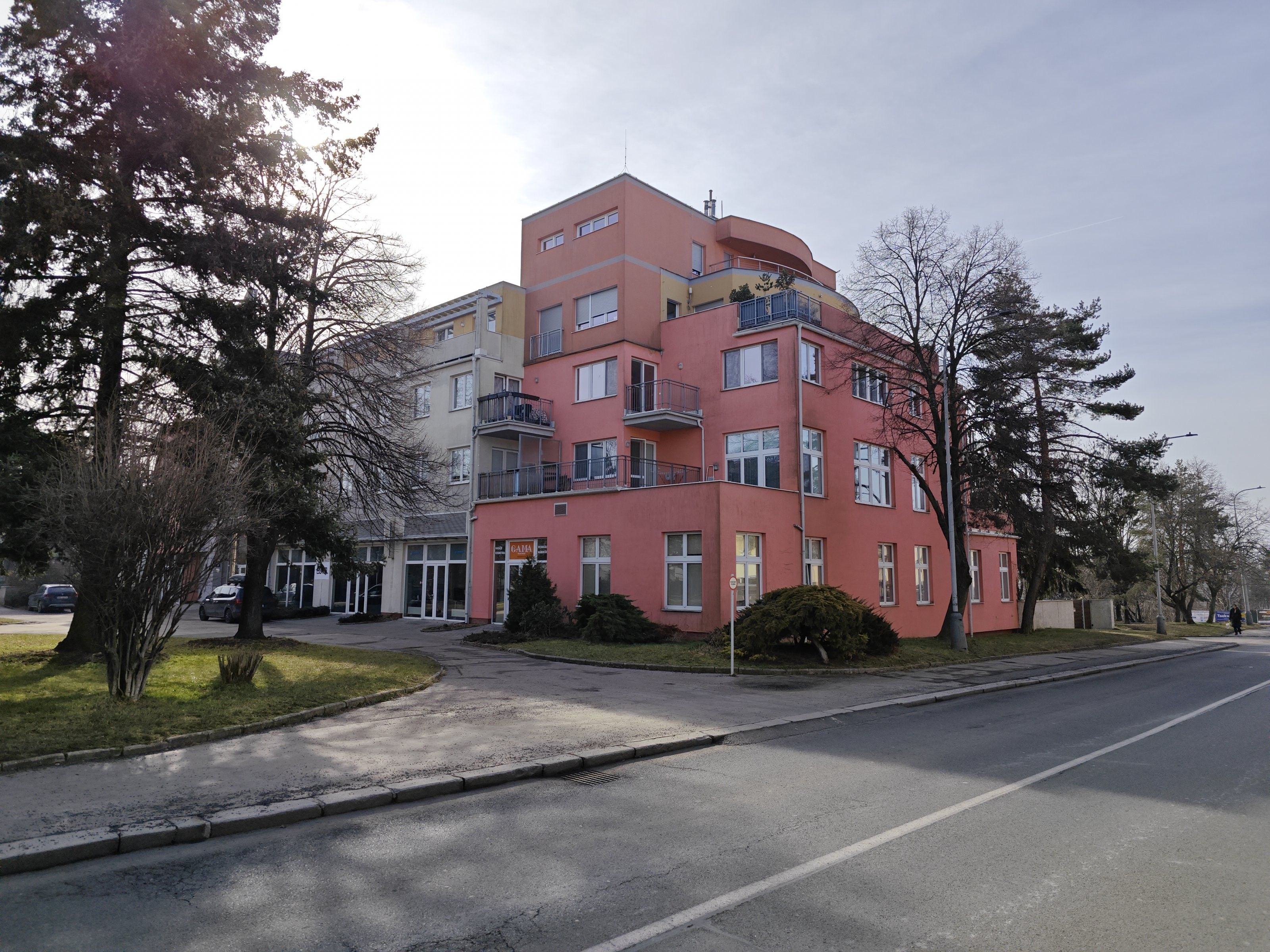 Prodej obchodní prostory - Na pokraji, Praha, 59 m²