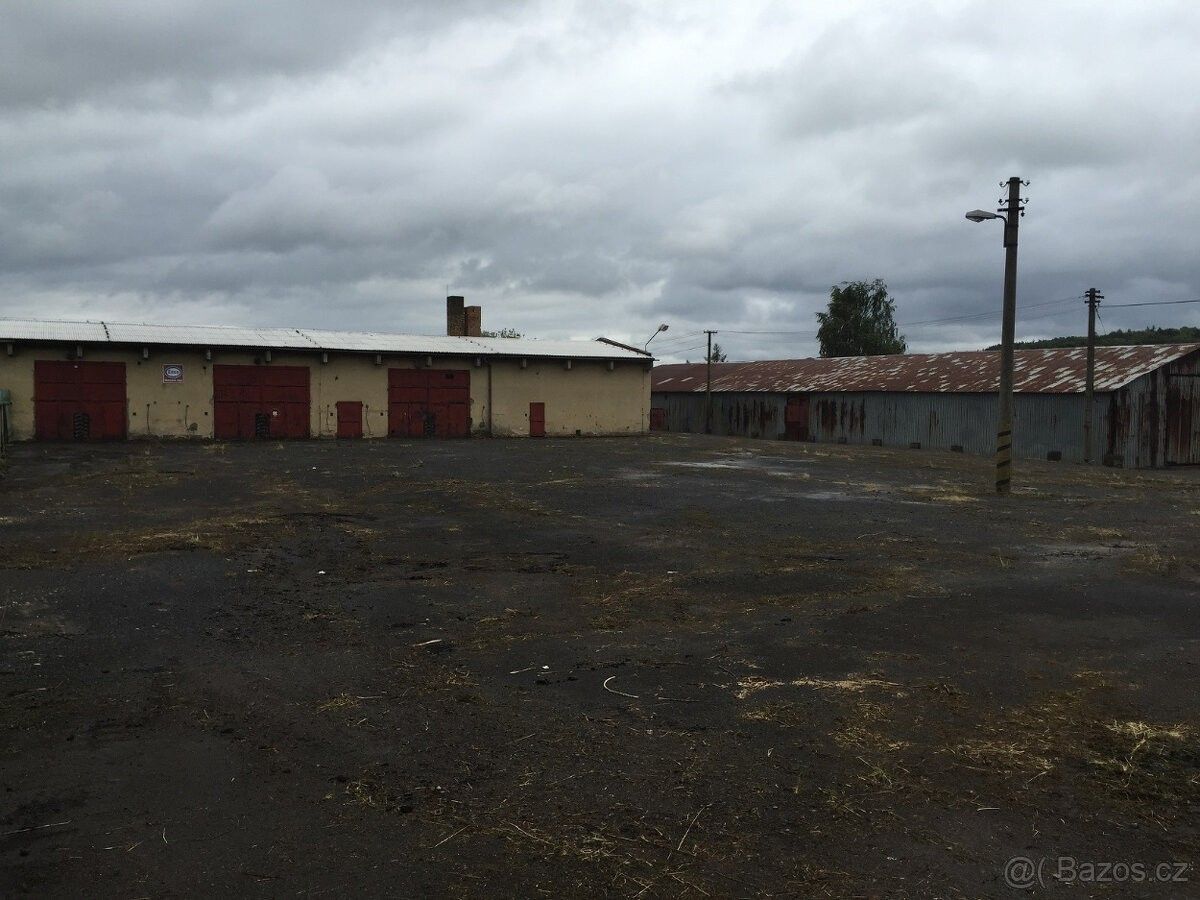 Sklady, Verneřice, 407 25