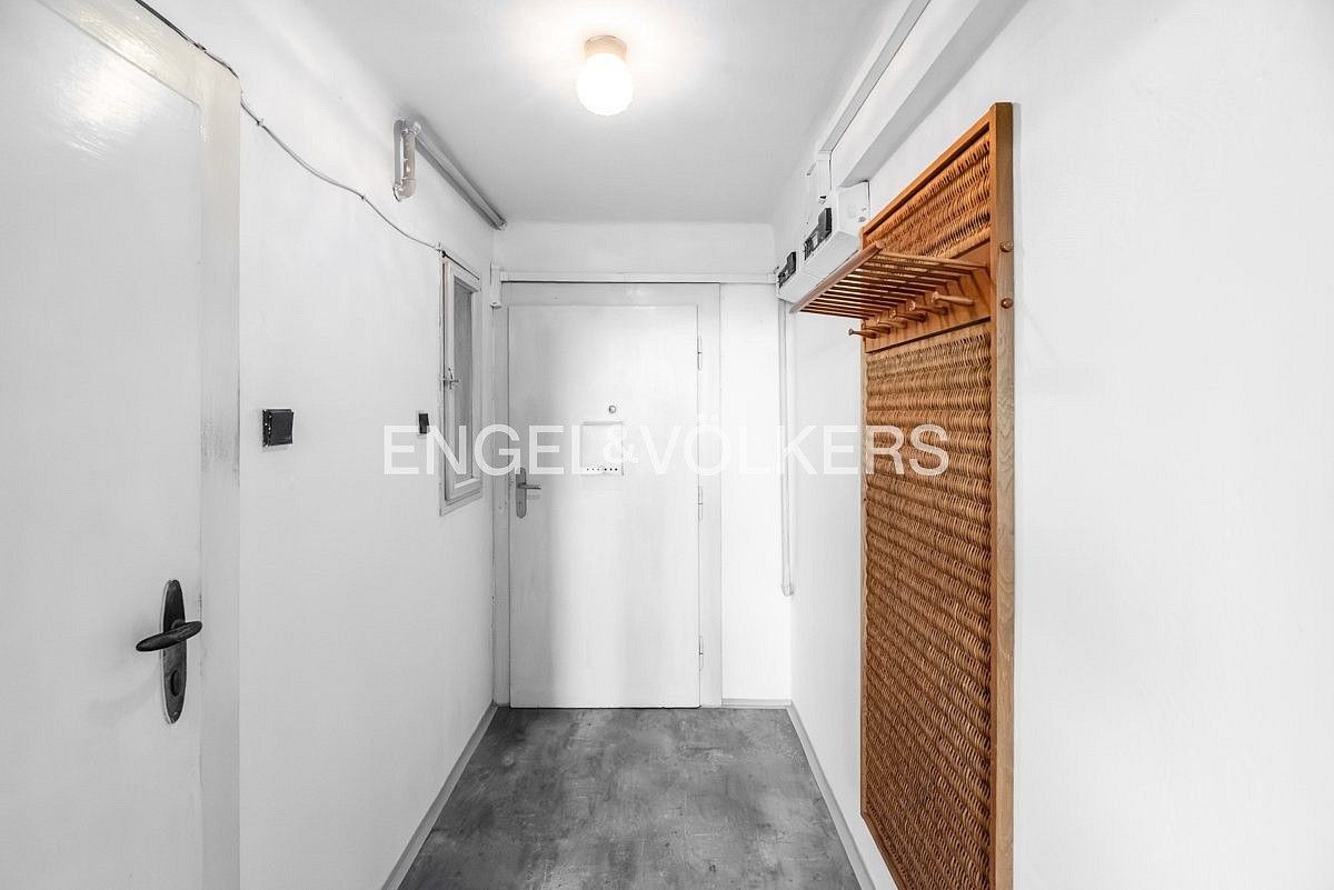 Byt 2+kk · 44 m² · Praha - Kobylisy, okres Praha 8, Hlavní město Praha - 3