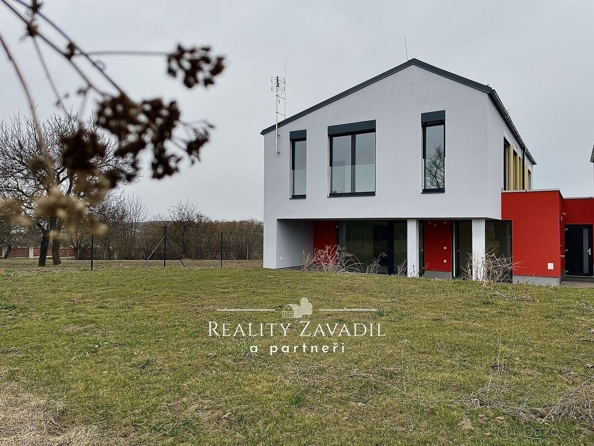Prodej dům - Syrovice, 664 67, 665 m²