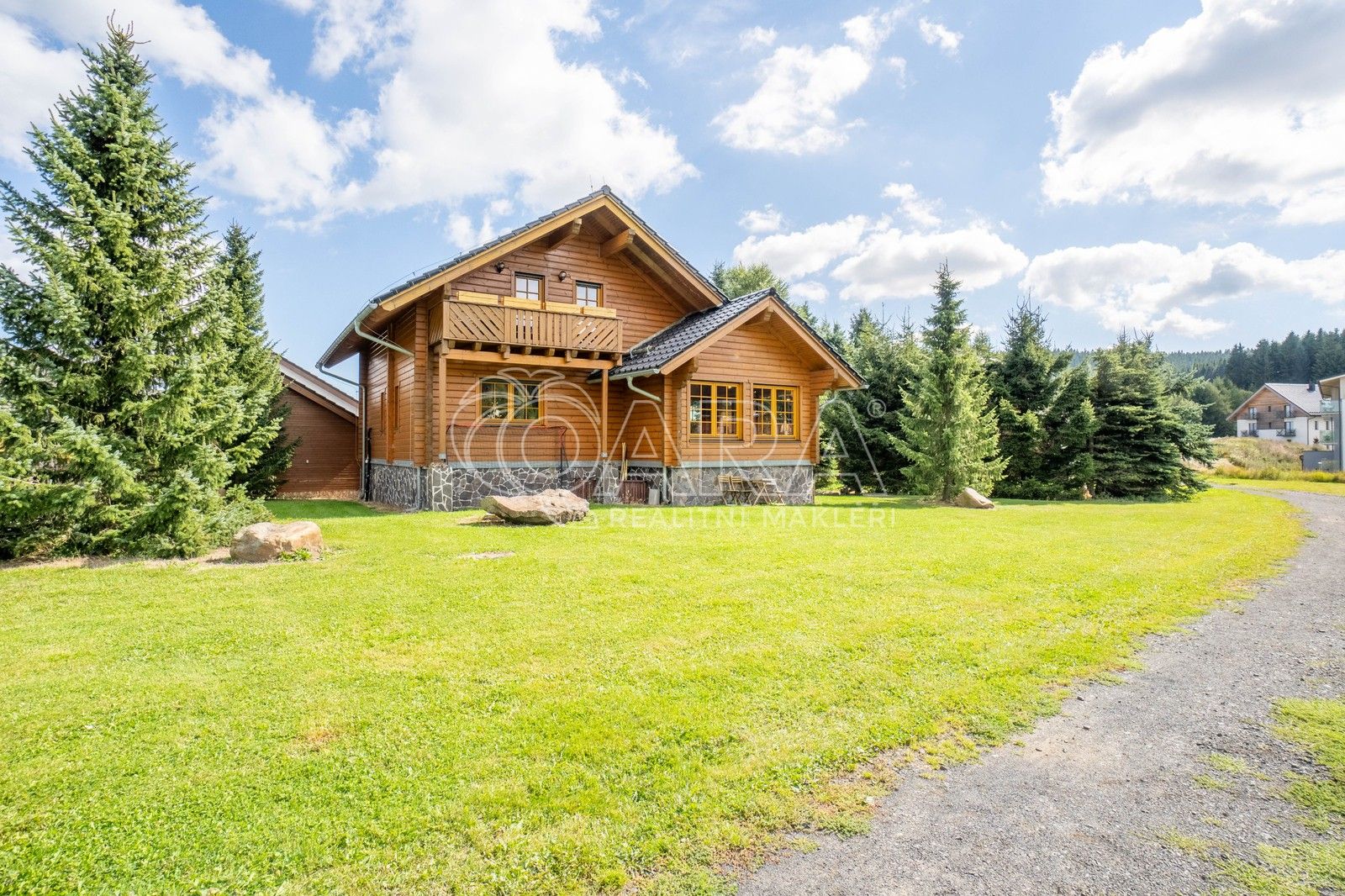 Ubytovací zařízení, Loučná, Loučná pod Klínovcem, 195 m²