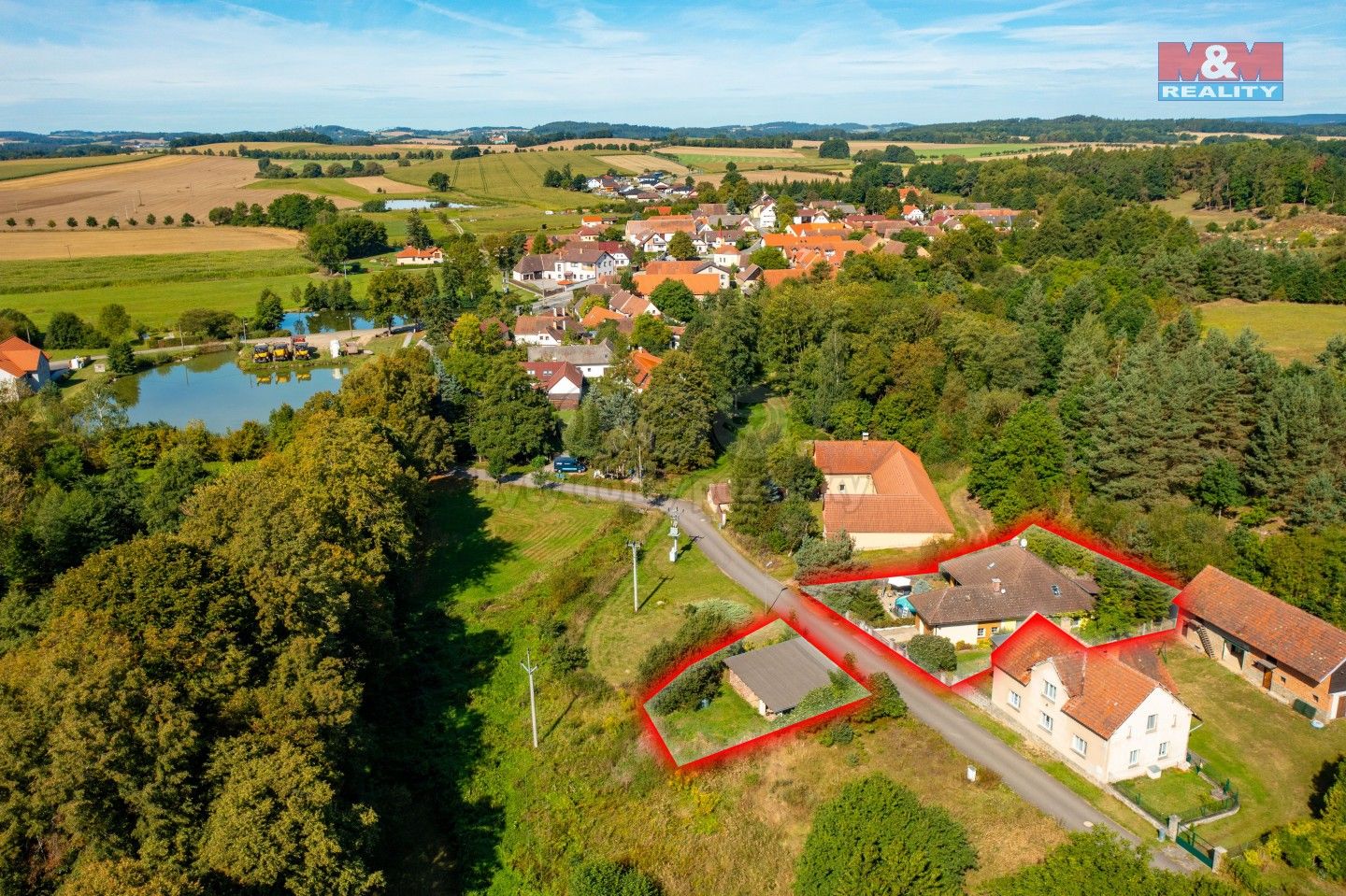 Prodej rodinný dům - Hajany, 285 m²