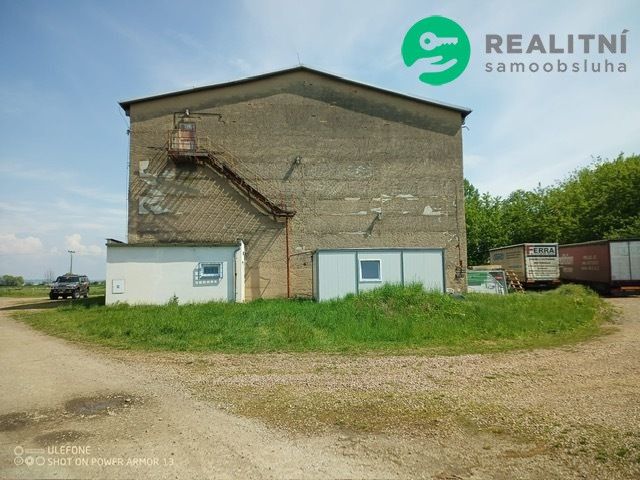 Prodej sklad - Dašice, 2 m²