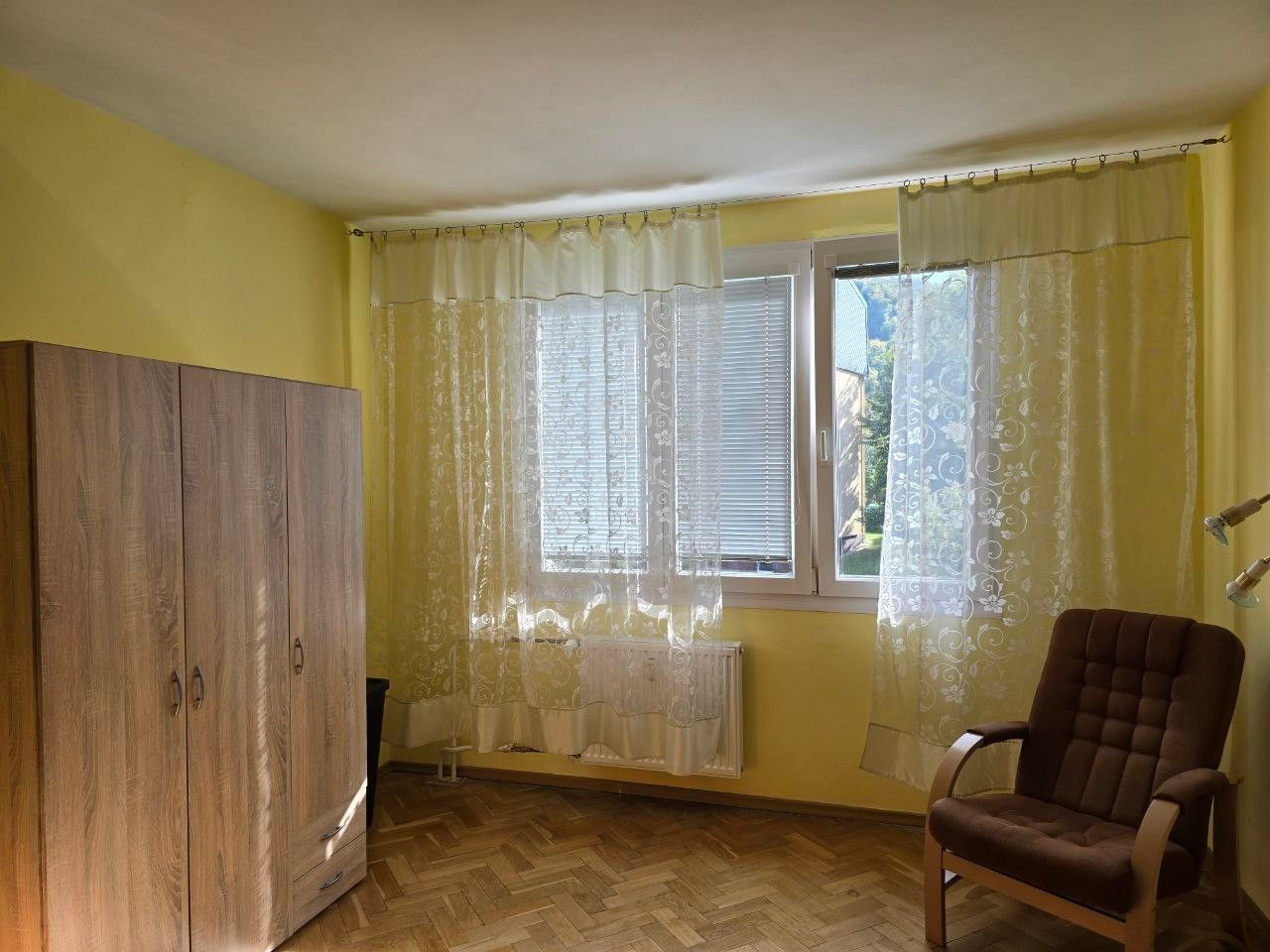 Pronájem byt 1+1 - Maďarská 522/8, Karlovy Vary, 36 m²