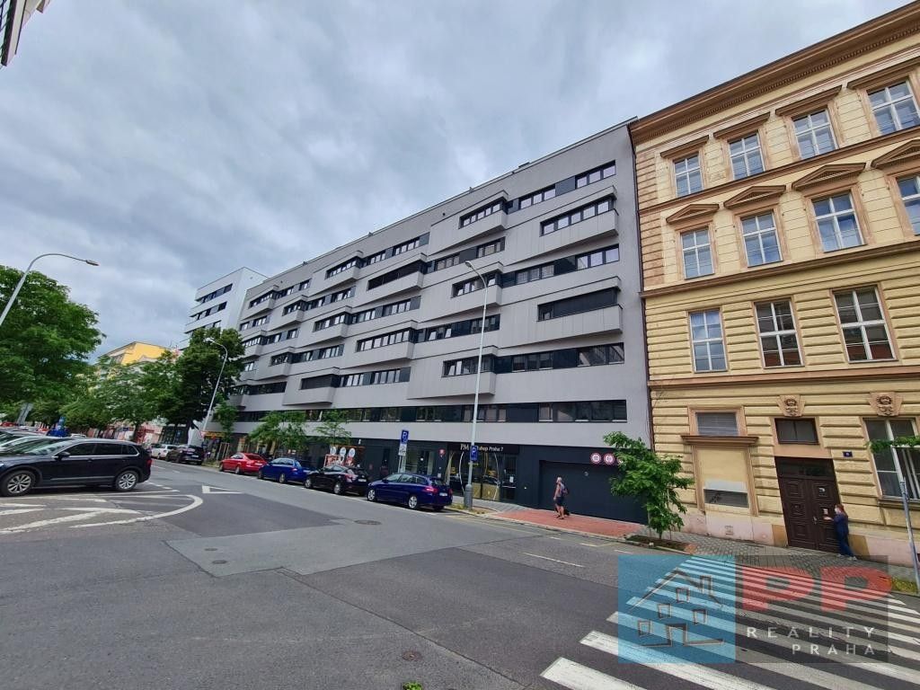 Garáže, Osadní, Praha, 18 m²