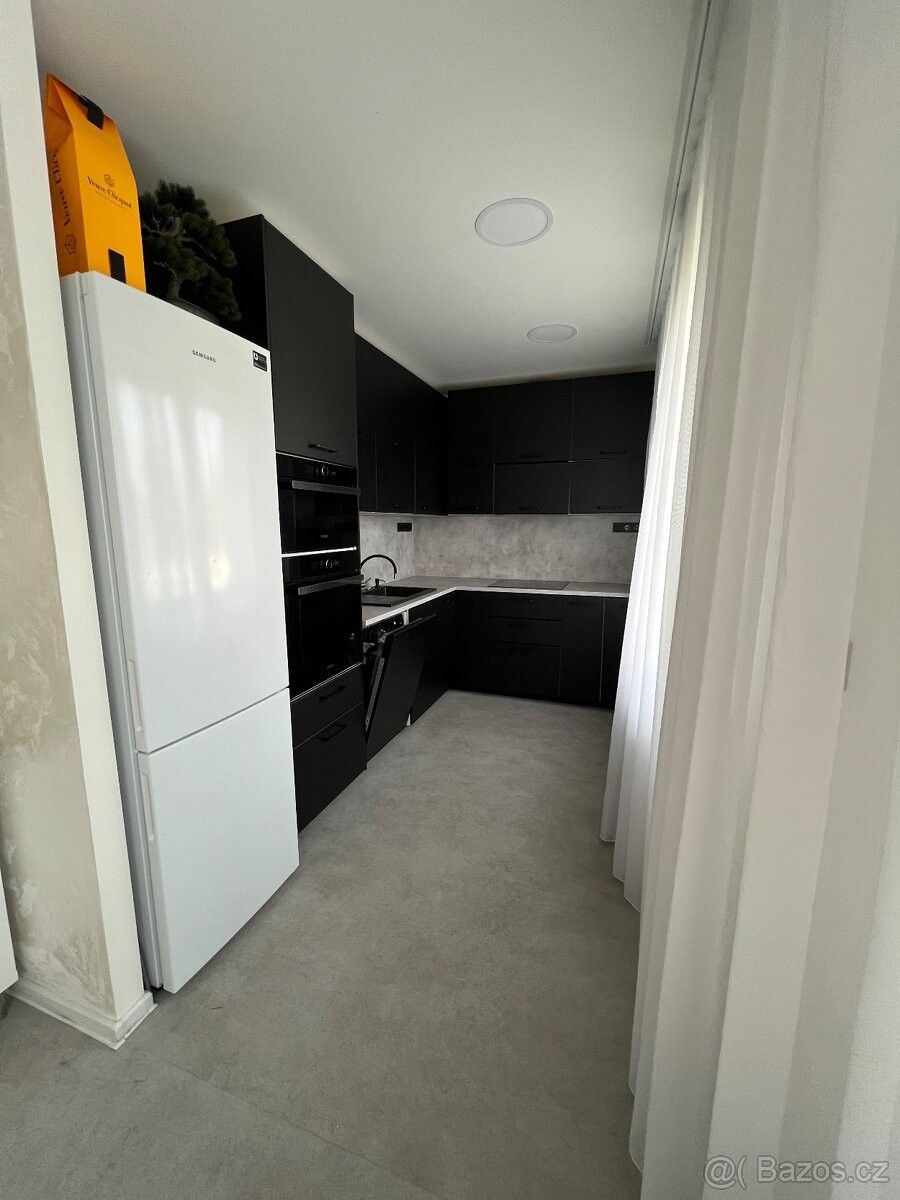 Pronájem byt - Ostrava, 708 00