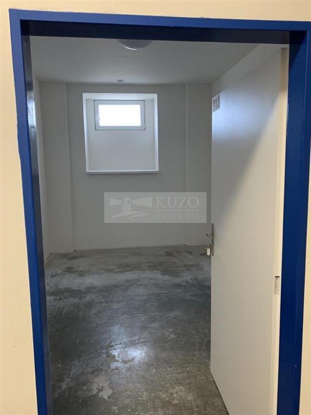 Sklady, Dobříč, 8 m²