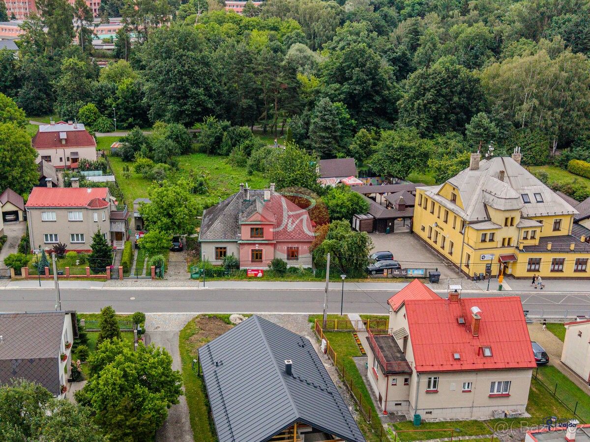 Rodinné domy, Karviná, 735 03 - 2