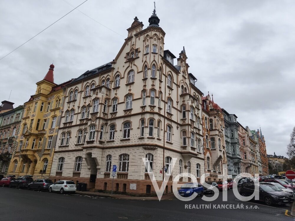 2+1, 28. října  , Děčín, 77 m²