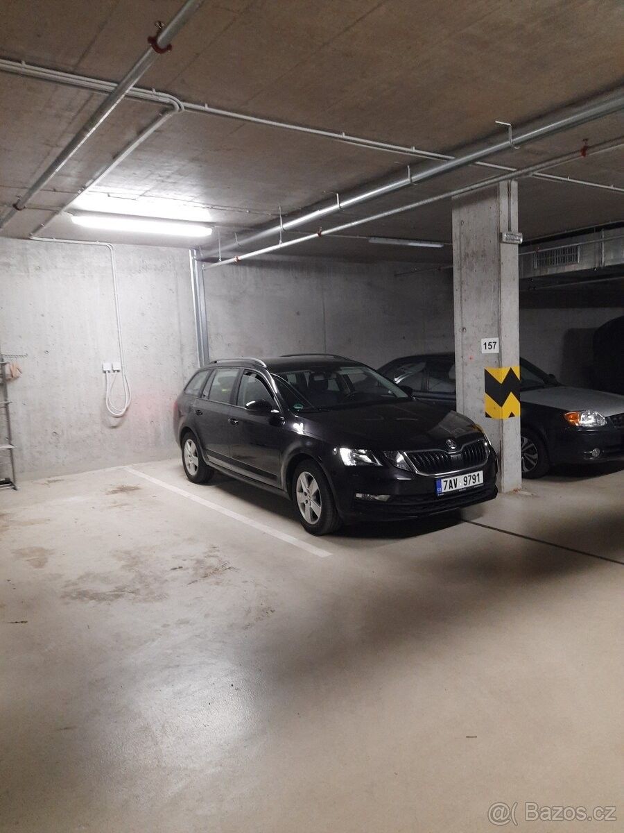 Garáže, Plzeň, 326 00 - 1