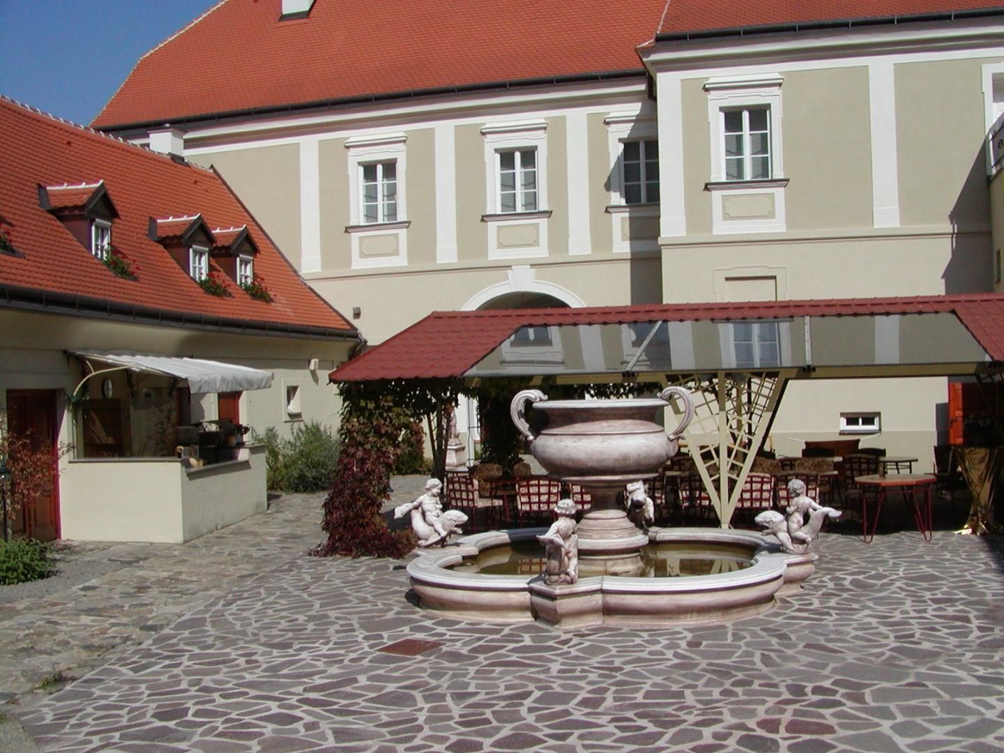 Rodinné domy, Vranov nad Dyjí, 987 m² - 1