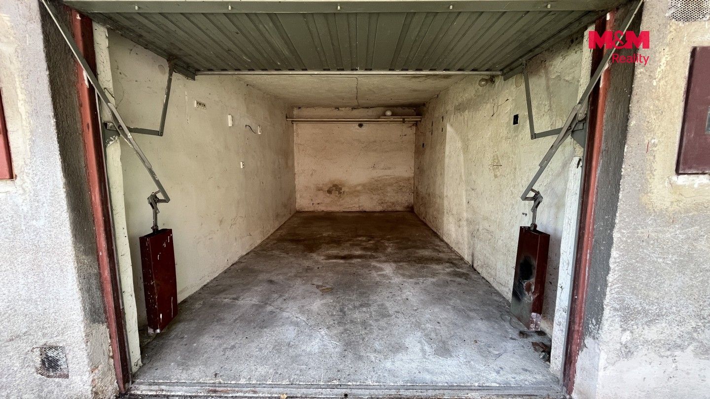 Garáže, Křižíkova, Jihlava, 19 m² - 2