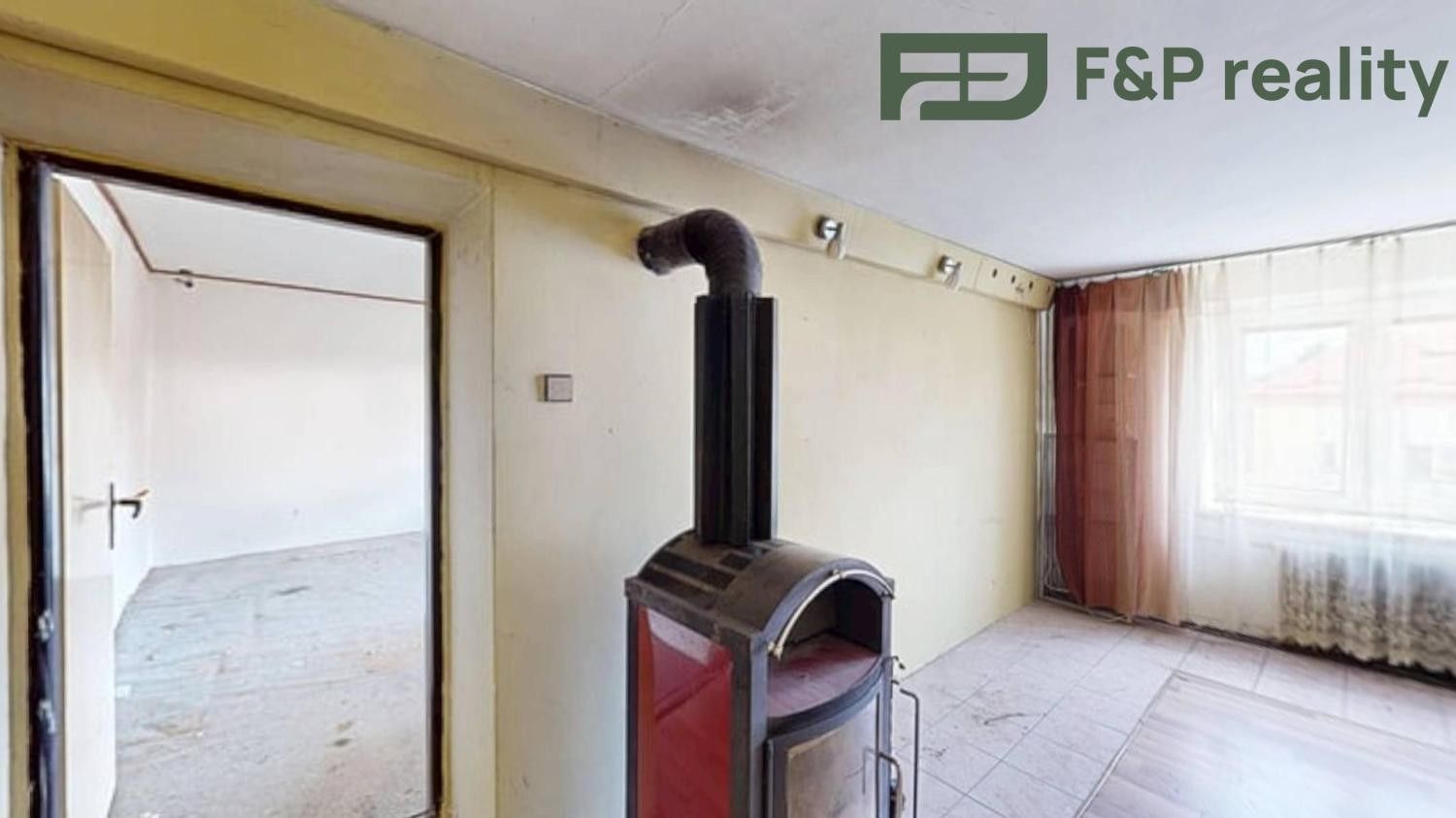 Byt 3+1, 900 m²