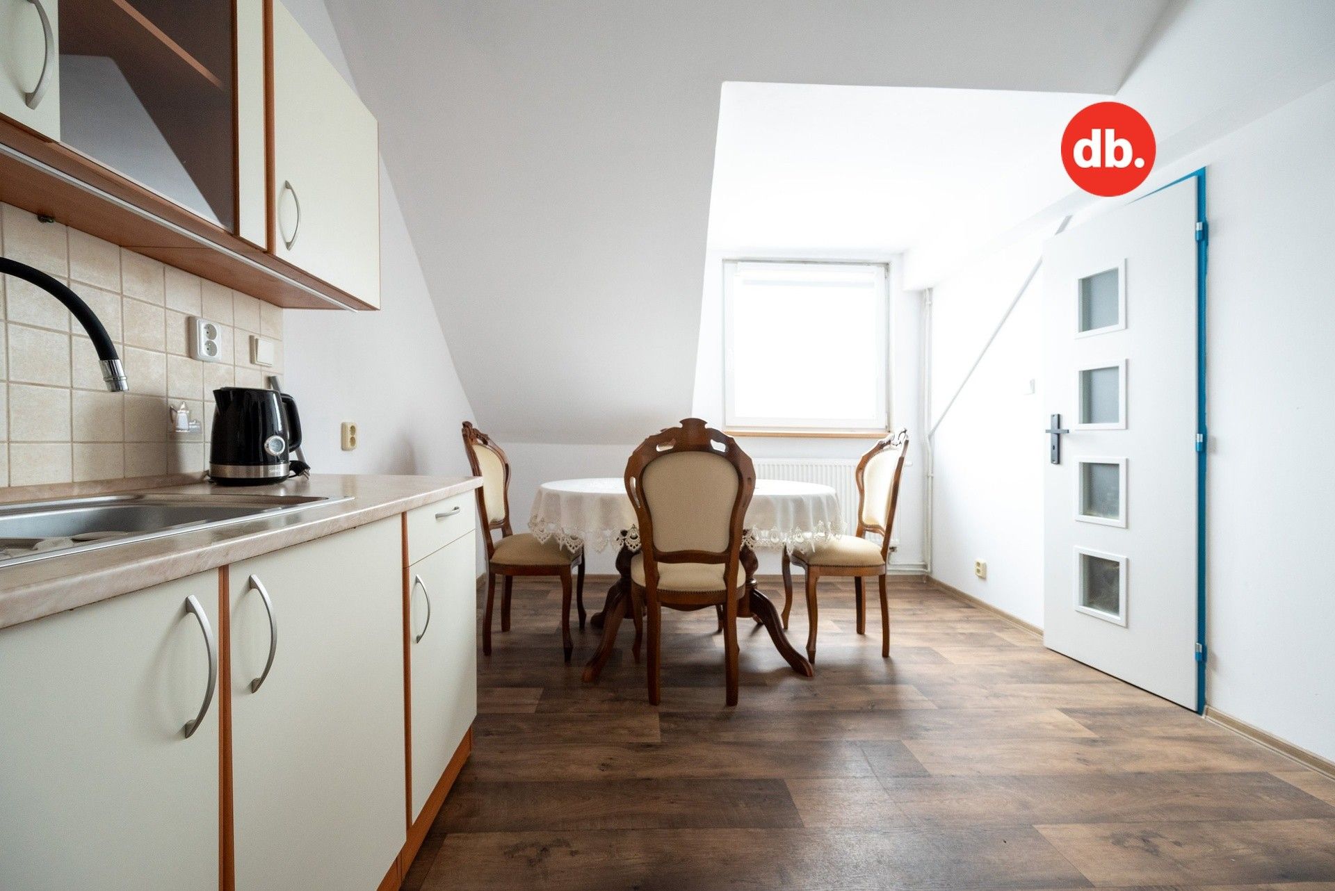 1+1, Jabloňová, Karlovy Vary Stará Role, 45 m² - 1