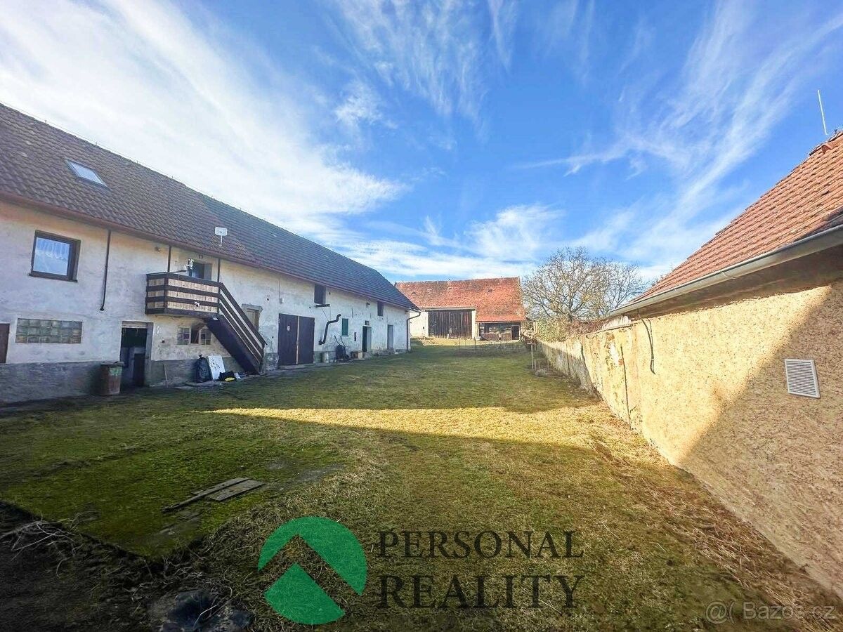 Prodej rodinný dům - Pavlíkov, 270 21