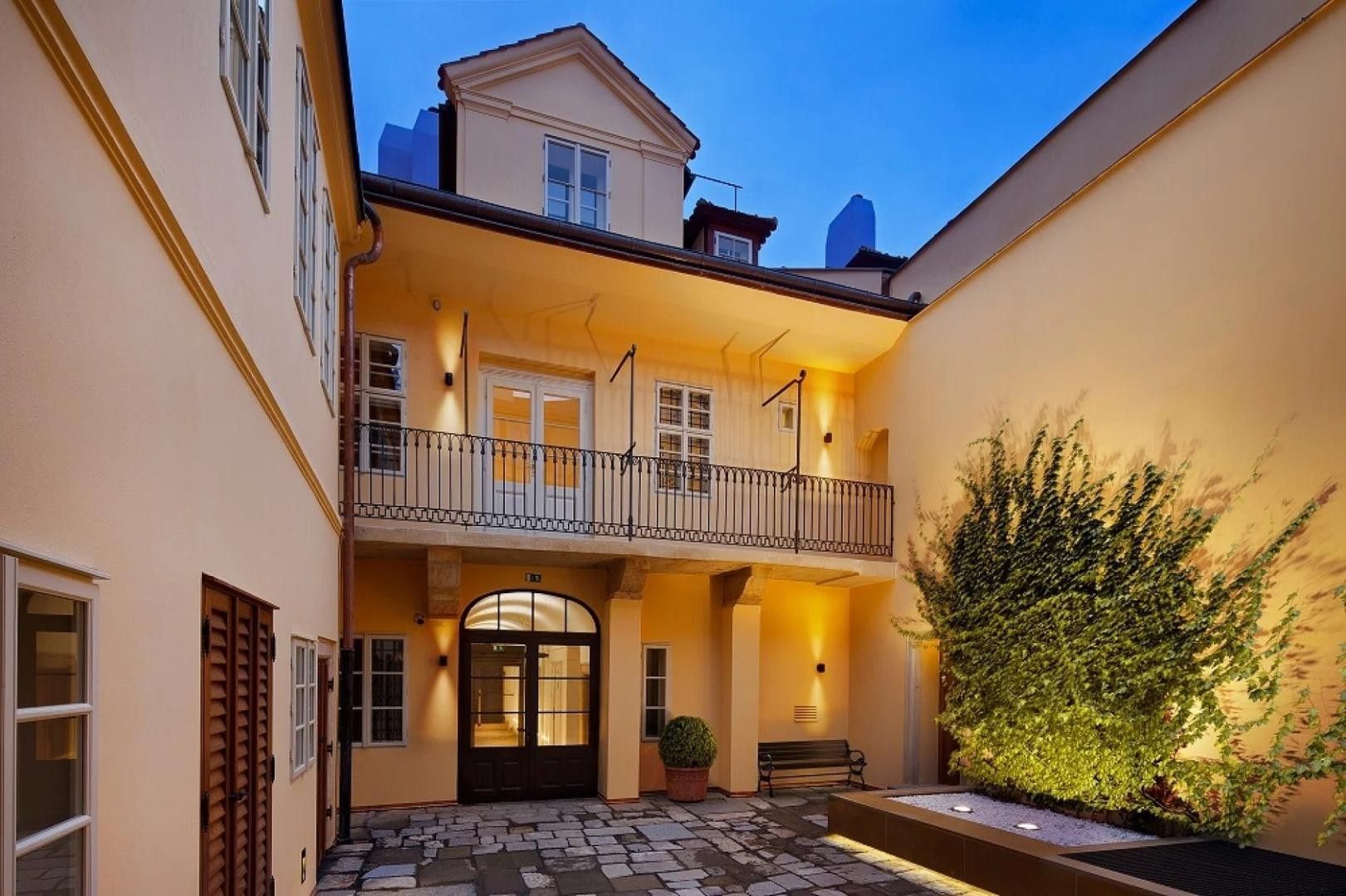 3+kk, Míšeňská, Praha, 106 m² - 1