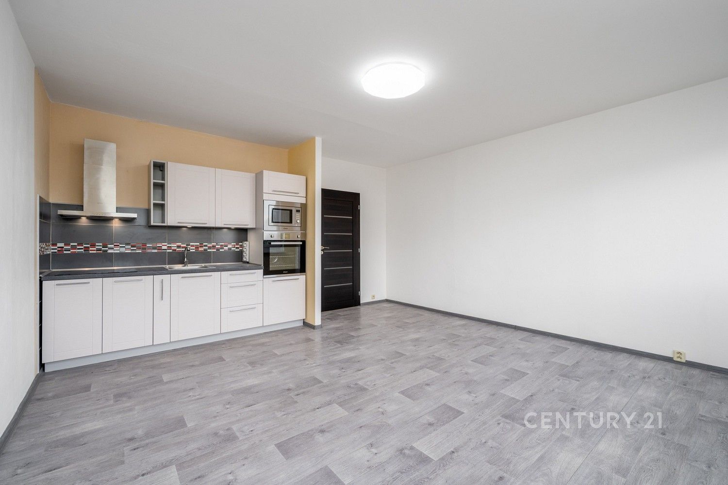 Prodej byt 1+kk - Ústí nad Labem - Krásné Březno, Ústecký kraj, 32 m² - 1