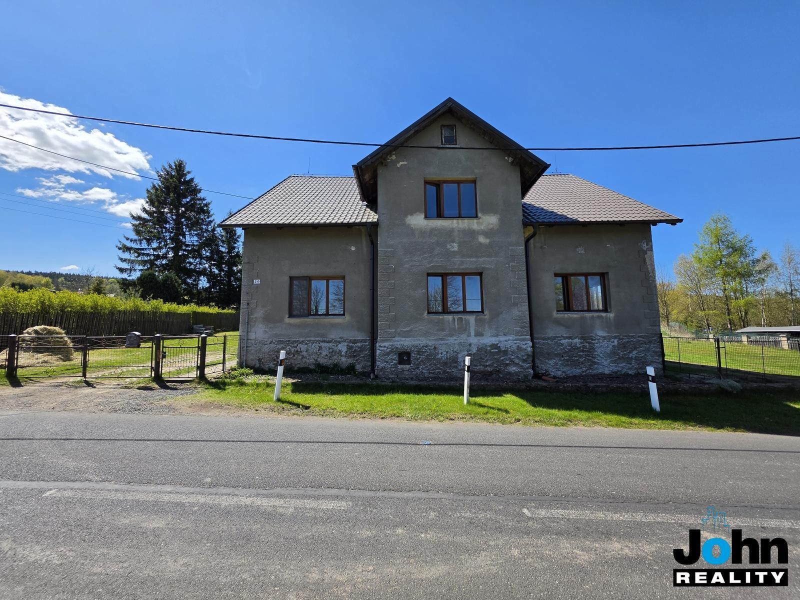 Rodinné domy, Rudé armády, Brandov, 400 m² - 1