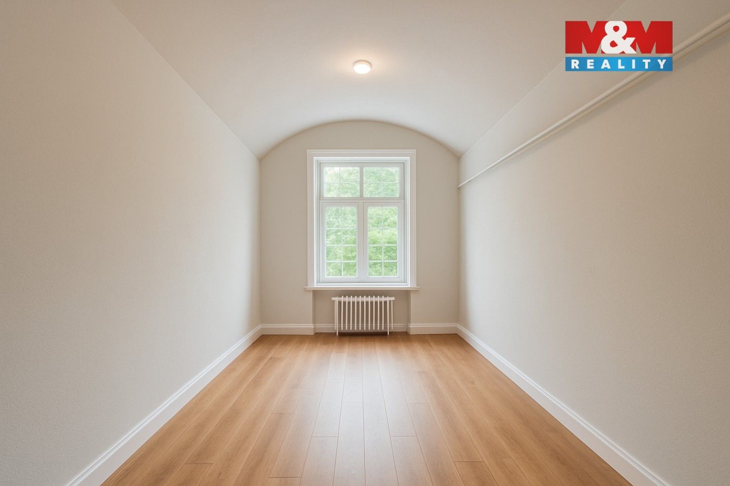 Prodej byt 1+kk - Koněvova, Praha, 29 m²
