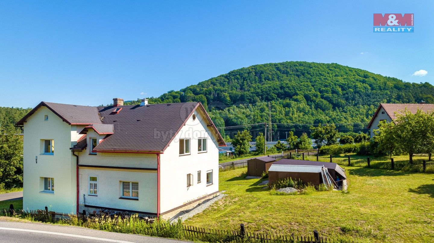 Prodej rodinný dům - Vesnička, Prysk, 290 m²