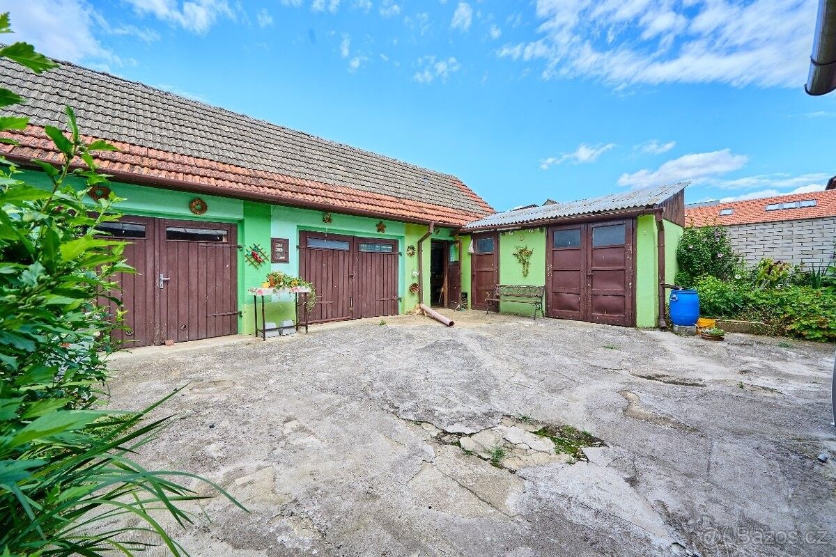 Prodej rodinný dům - Mohelno, 675 75